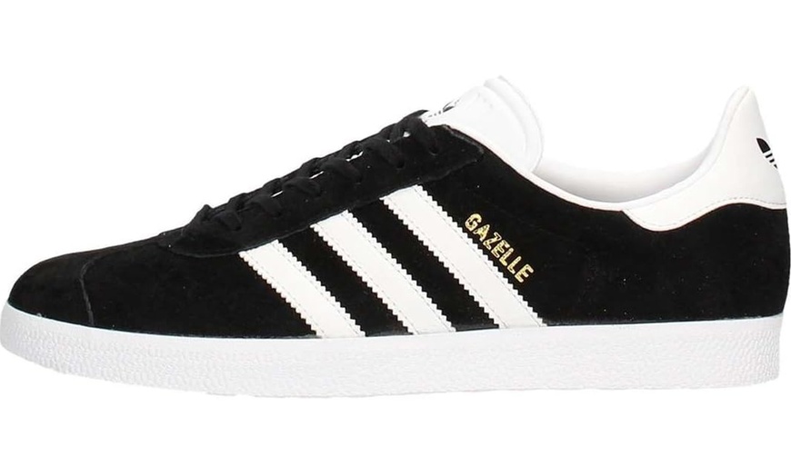 Image 19: Adidas Men's Gazelle Suede Trainers