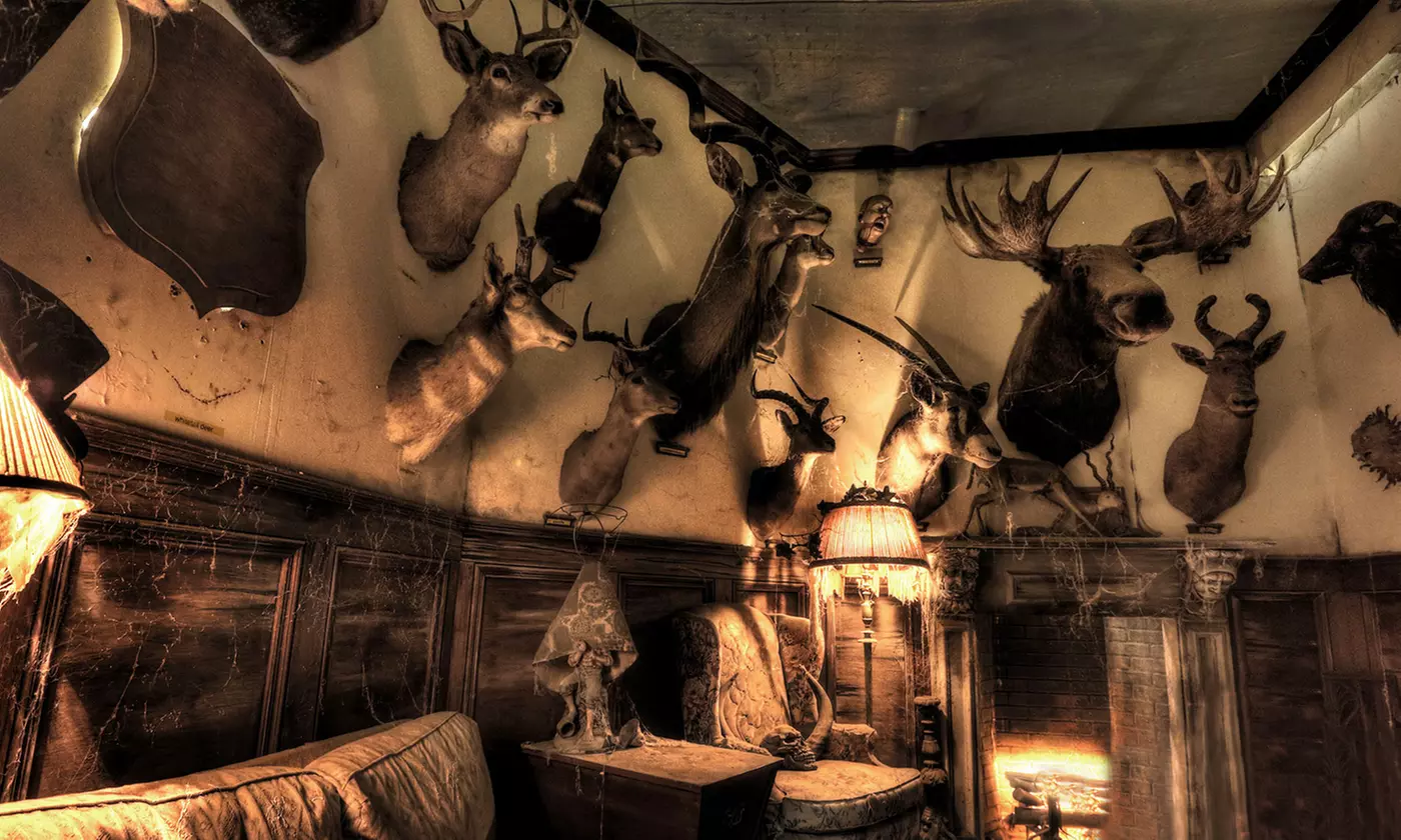 Award-Winning Haunted House Visit at Bates Motel and Haunted Hayride featured on Travel Channel (Up to 51% Off) - Second Medium