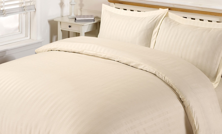 Image 3: Hotel Stripe Duvet Set