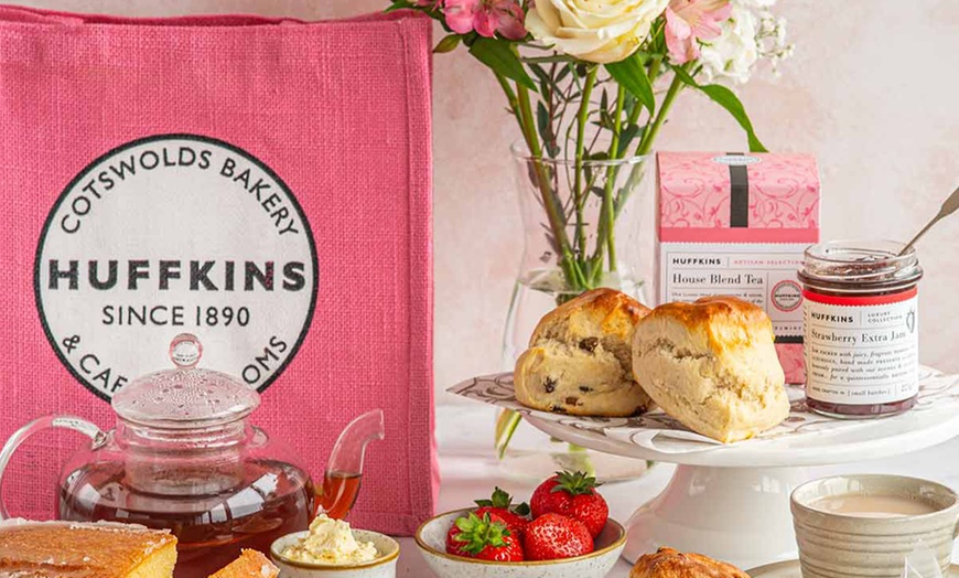Image 1: Huffkins Afternoon Tea Gift Set