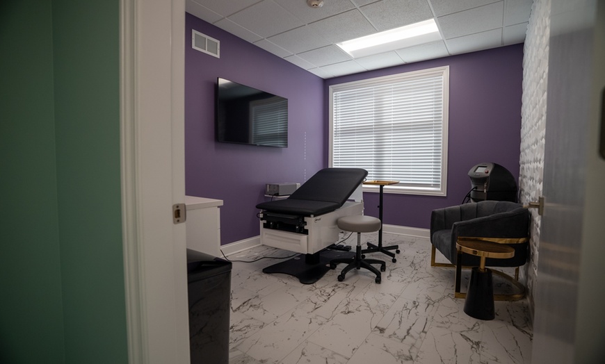 Image 17: Up to 20, 40, or 60 Units of Botox at Zuri Med Spa