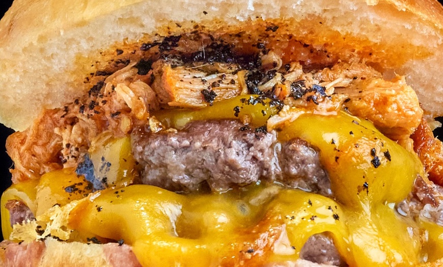 Image 18: Menú de burgers a elegir con bebida, entrante y postre opcionales