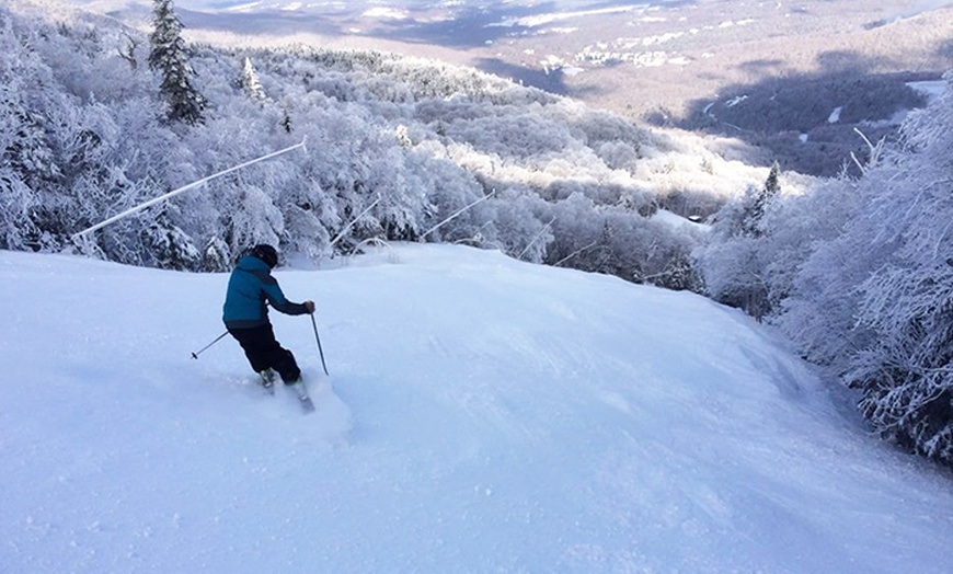 Image 1: Ski at Smuggler's Notch