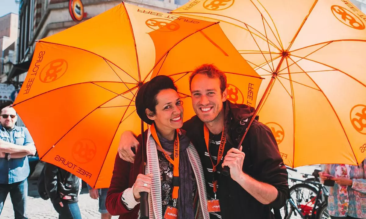 Ontdek de Wallen op een speelse manier tijdens deze Adult speurtocht