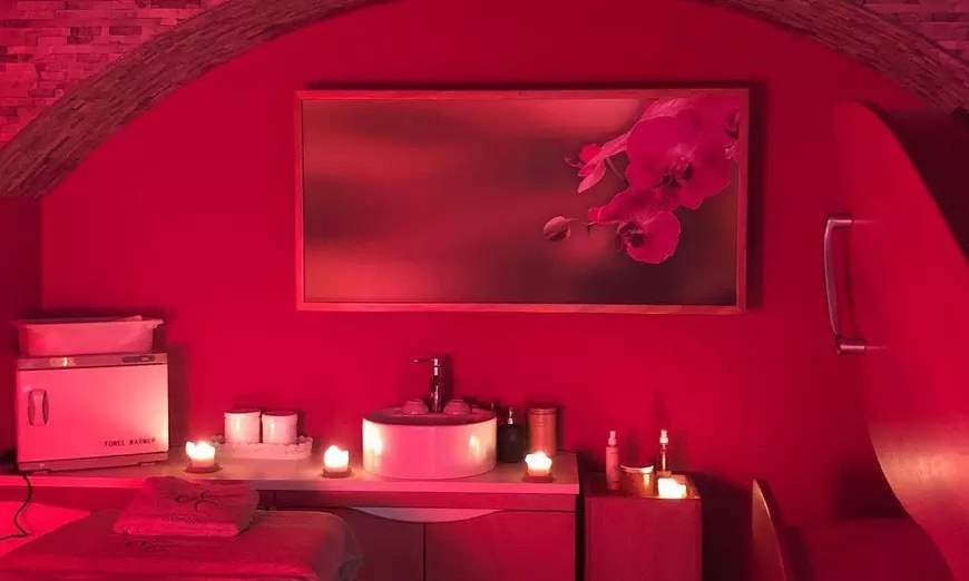 Image 7: Spa privado de 30 minutos para 2 con facial Flax o masaje y copa 