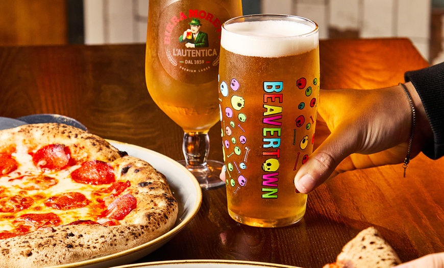 Image 2: Burgers, Pizzas, Wings, Mains and Sharers at Social Pub & Kitchen