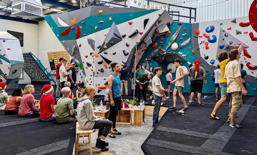 Image 1: Enjoy a Adult or Student Casual Climbing Entry for 1, 2, 4 or 8 People