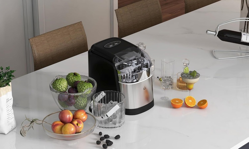 Image 2: HomCom 12kg Countertop Ice Machine with Scoop