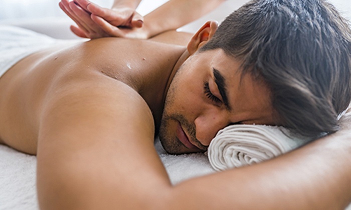 Massage au choix de 30 ou 60 min avec Esteban Estética