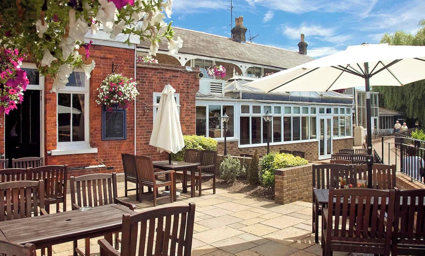 Image 8: Surrey: Classic Double Room/Double River View Room for Two