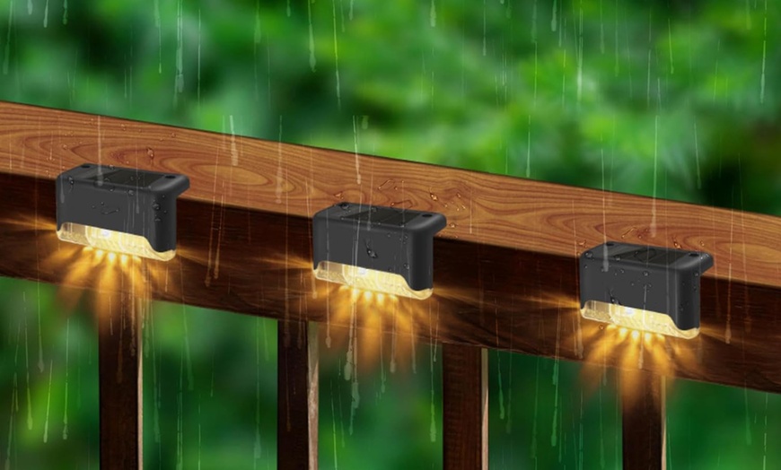 Image 4: 10er- oder 20er-Set Solar-Zaunleuchten