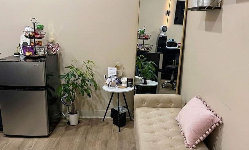 Image 5: One, Two, or Three 30-Min Brazilian Wax Sessions for One Person