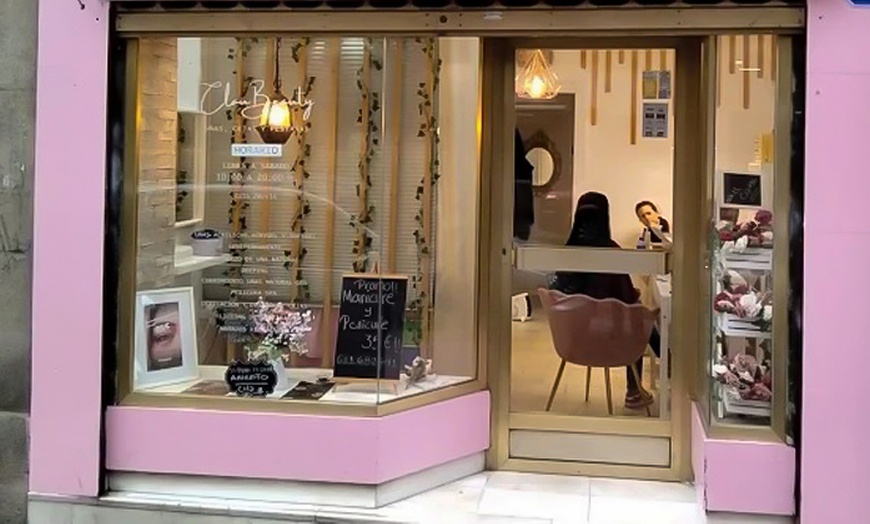 Image 2: Lifting y tinte de pestañas, laminado o diseño de cejas