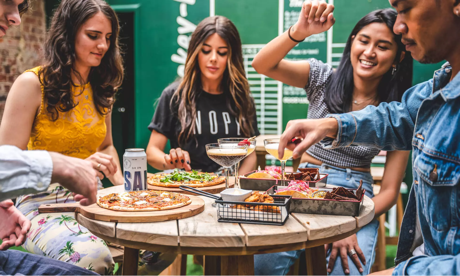 Enjoy 3 Hour Unlimited Multi-Game Fun with Food and Drinks