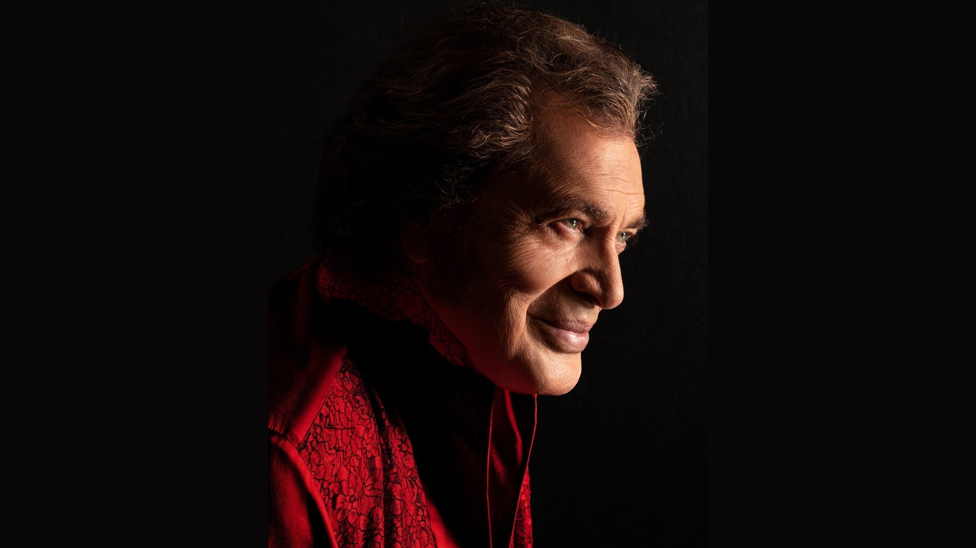 Engelbert Humperdinck "A Winter World of Love" on December 7 at 6 p.m.