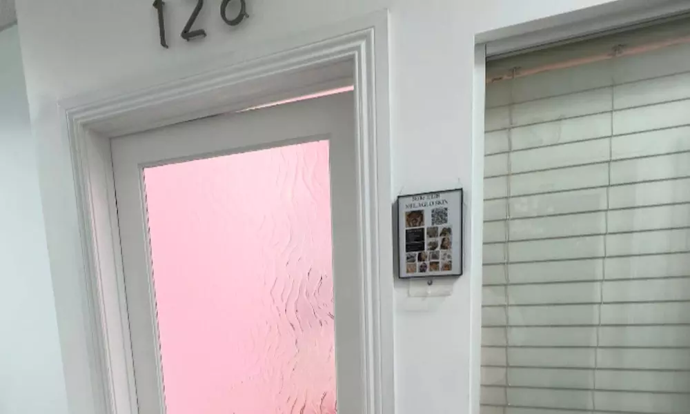 One or Two 30 or 45 Minute Eyebrow Lamination & Wax Session for One