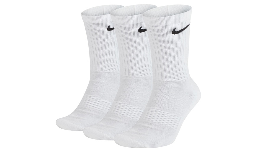 Image 3: Three-Pack Nike Men's Everyday Cushioned Socks 