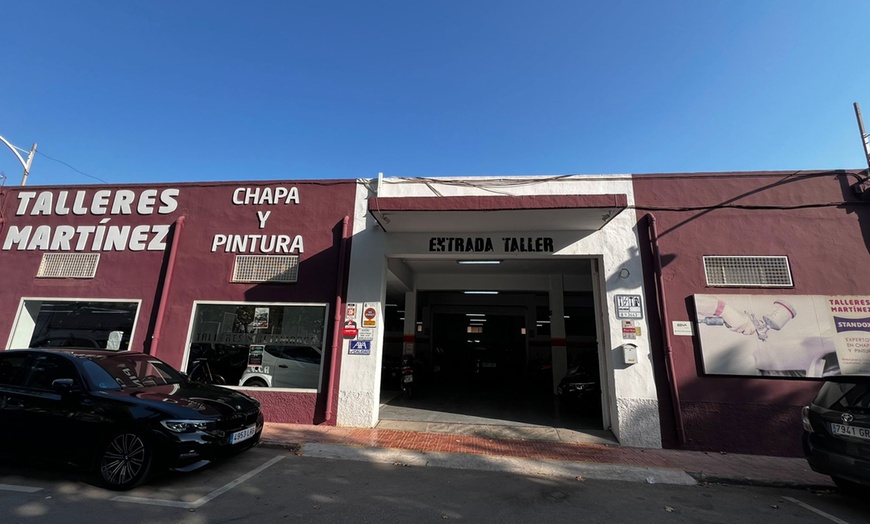 Image 5: Paga 49€ y obtén un descuento de 400€ en servicio de pintura de coche 