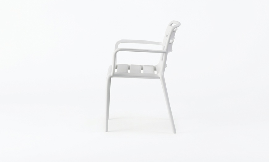 Image 3: Set di 2, 4 o 6 sedie da giardino impilabili Nina