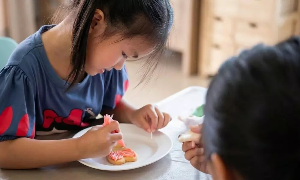 1, 2 or 4 Kids Art Classes with Hands On Creative Activities Ages 5–14