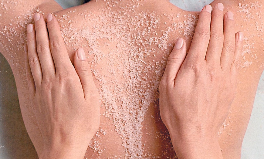 Image 2: Rejuvenate With a 50M. Back Salt Scrub or 80 M. Full Body Detox Scrub