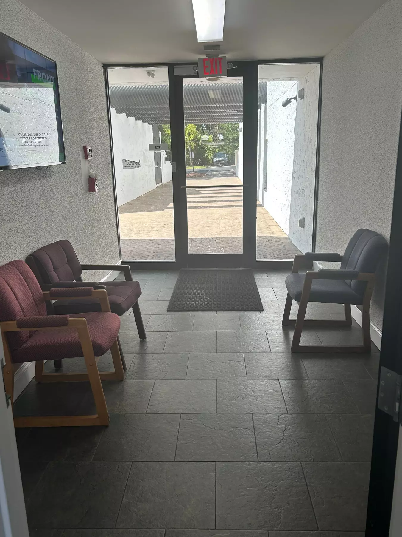60- or 80-Min Massage with Hot Stones, Aromatherapy & More