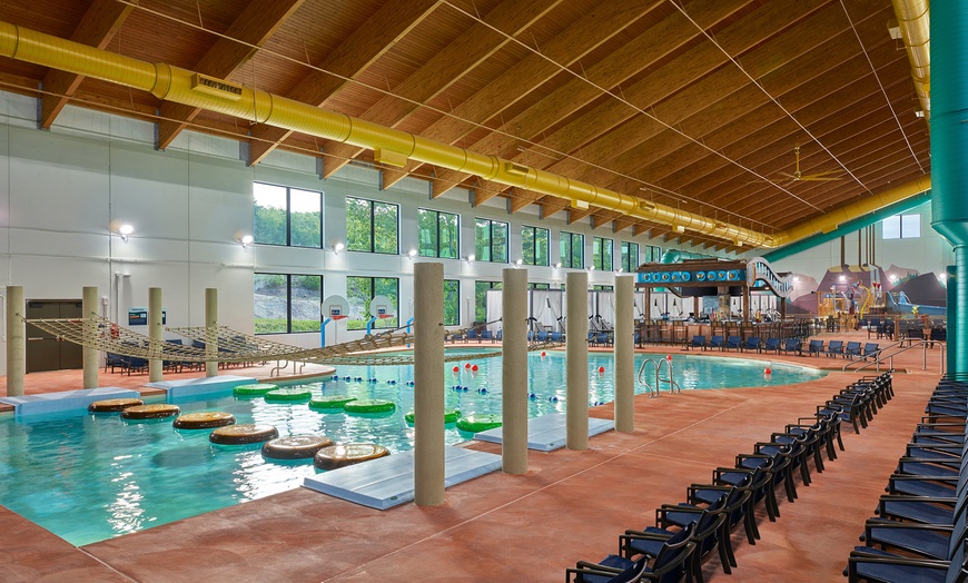 Image 13: Great Wolf Lodge Water Park Resort in Connecticut
