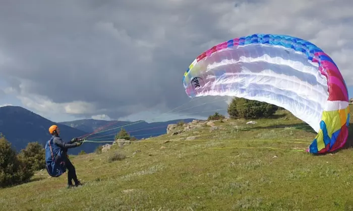 Vuelo biplaza en parapente para 1 o 2 personas en De Madrid al Cielo