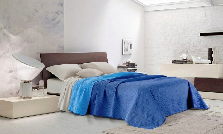 Image 3: Couvre-lit bicolore pour votre lit