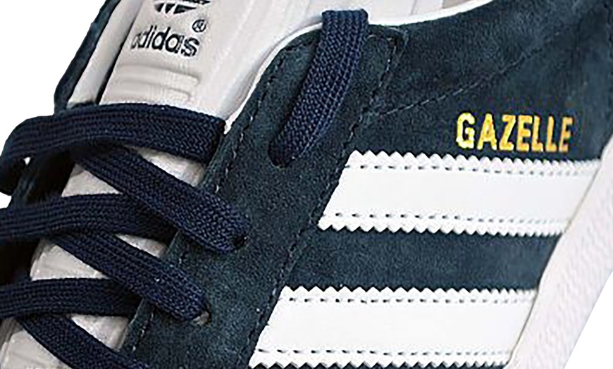 Image 7: Adidas Men's Gazelle Suede Trainers