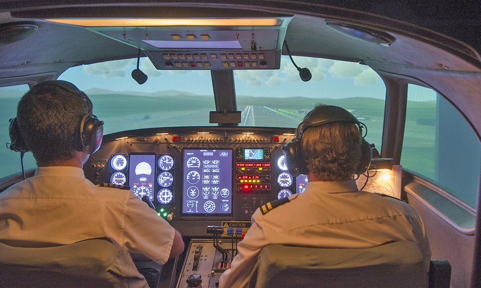 Pilot Your Dream with 1 or 2 Hour Flight Simulator Sessions