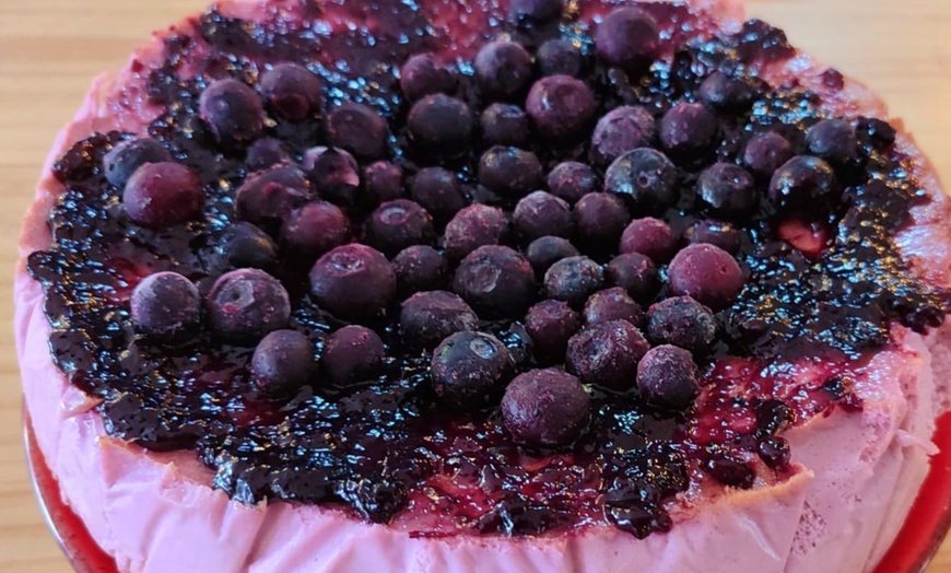 Image 6: 6 o 12 porciones de tarta o torrijas de sabores a elegir