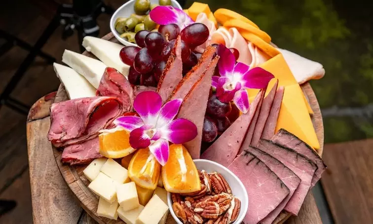 Delightful 3- or 4-Course Dining Experience in the Heart of New York