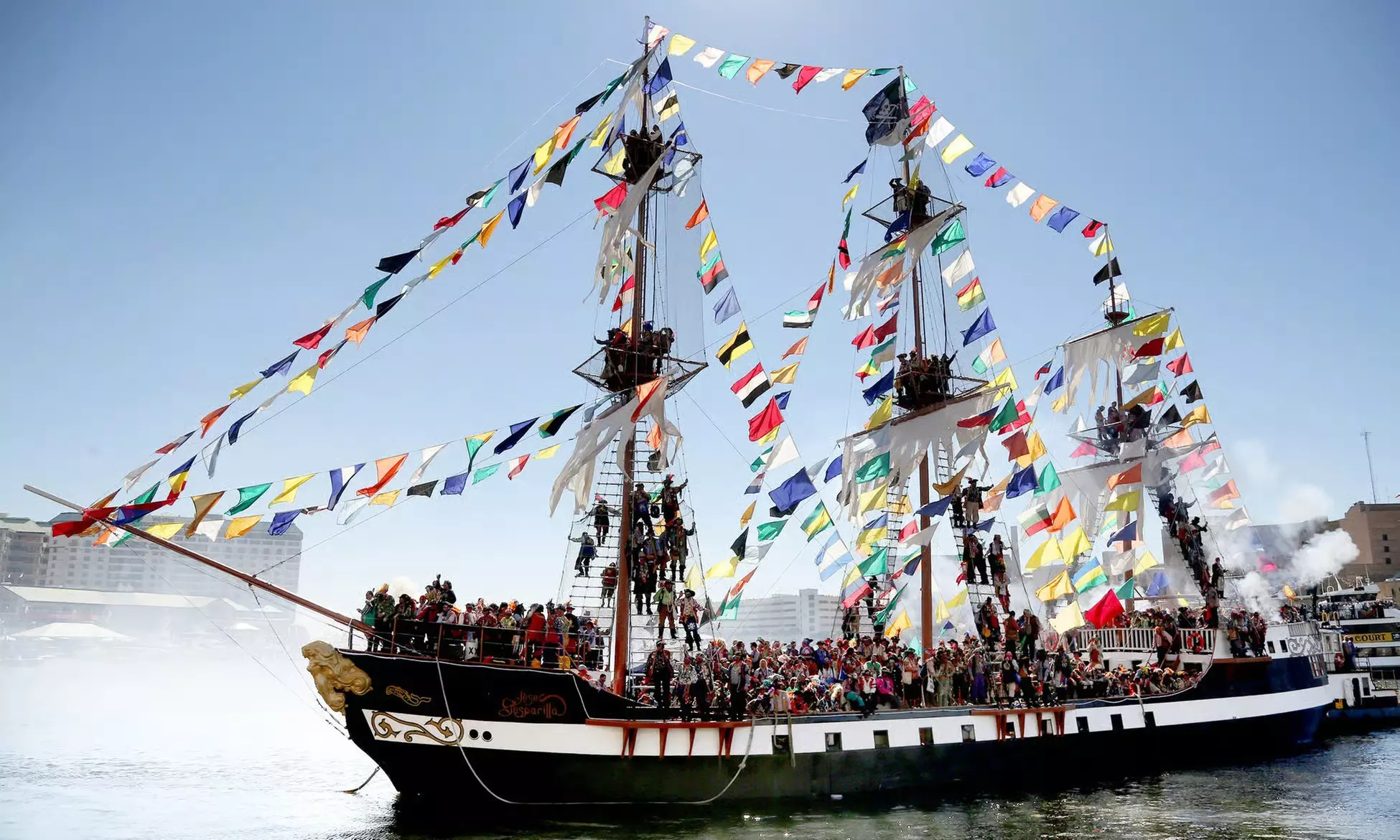 Skip the Traffic:  Your Ultimate 2-Hour Tampa Sightseeing Steal!