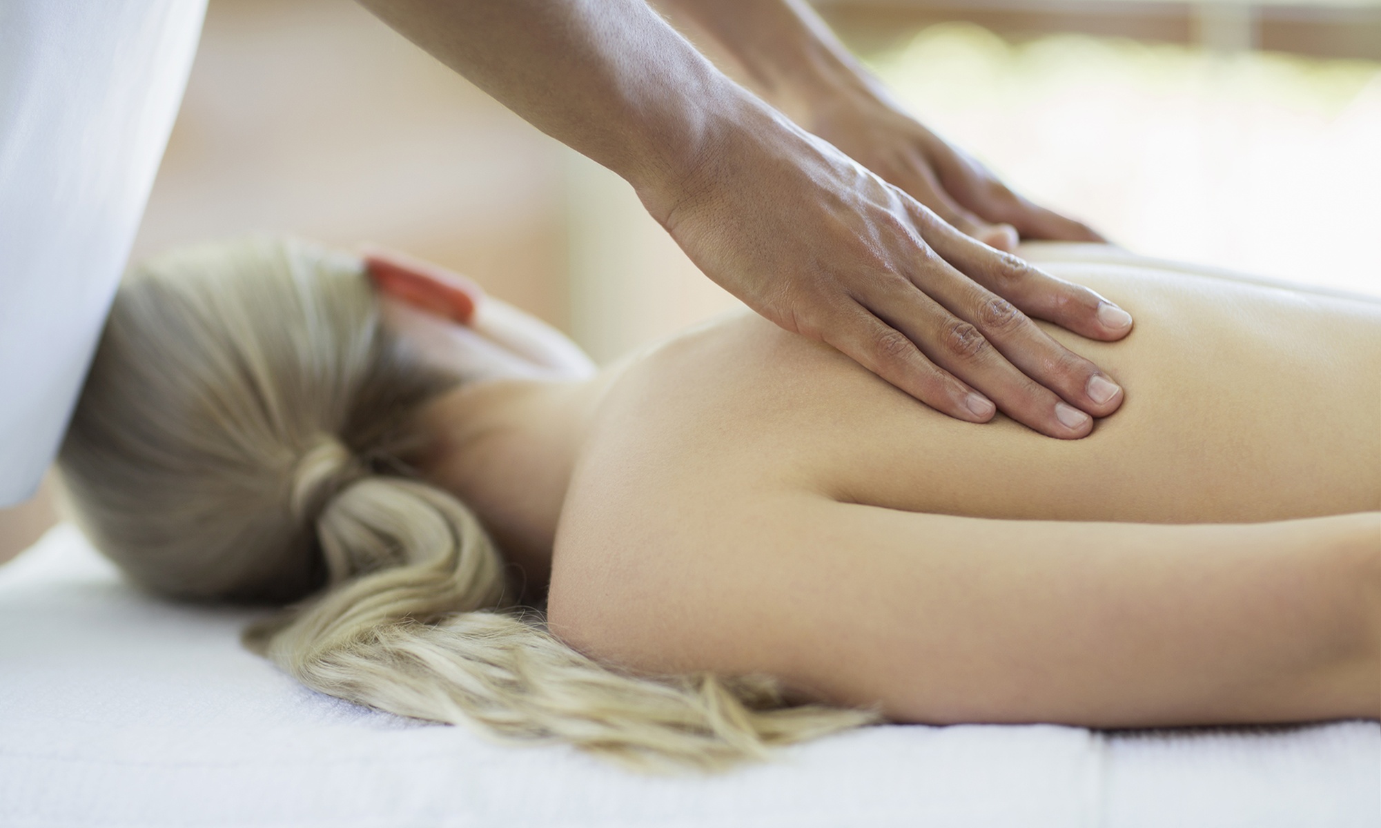 Unwind with a 60 Minute Massage for Total Relaxation