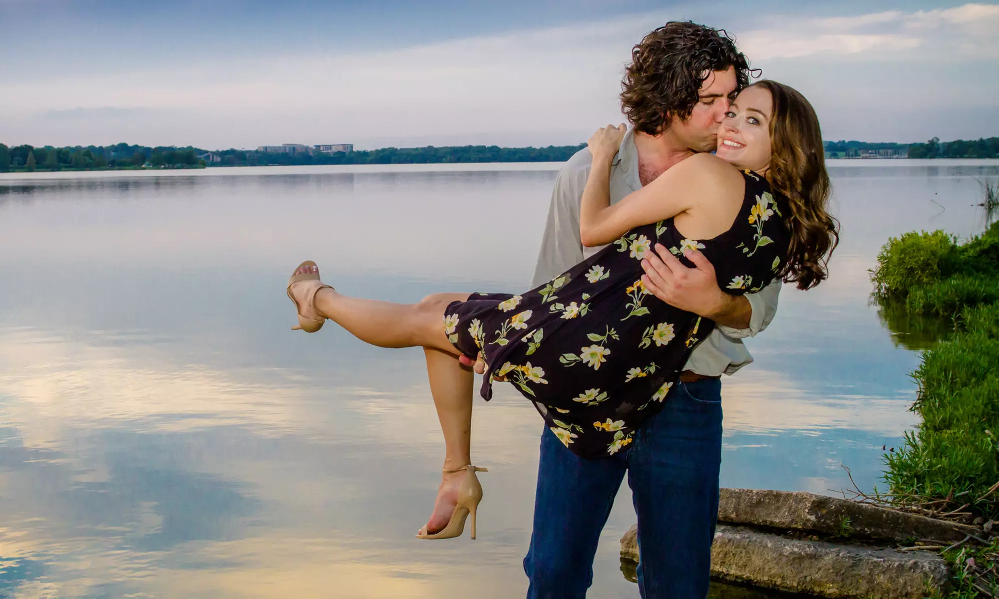 Experience Dream Photography DFW with tailored engagement photoshoots offering up to 50% off