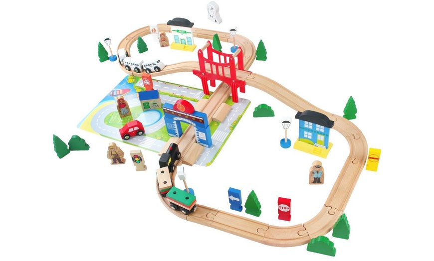 Image 9: Wooden Train Track Toy Set