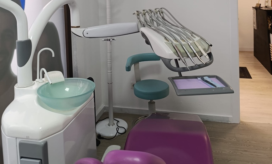 Image 3: Carillas dentales de composite con scanner de diseño de sonrisa