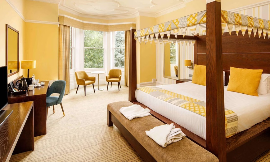 Image 3: East Riding, Yorkshire: One Night Stay with Breakfast & Vineyard Package 