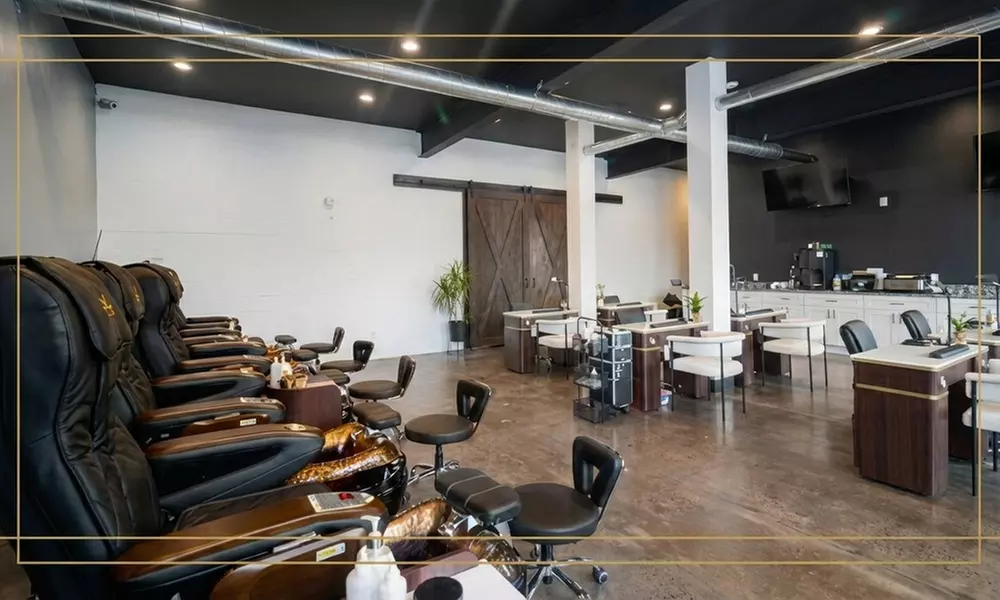 Melange Salon and Spa: Expert Haircuts & Styles for Confident Looks