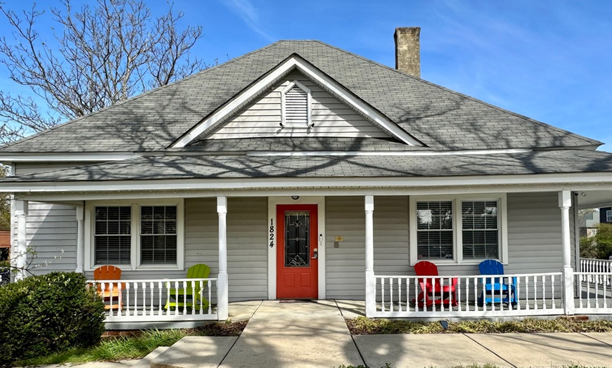 Image 4: 1 or 3 Exams, Adjustments & X-Ray, or 4 Adjustments w/ Therapy & More