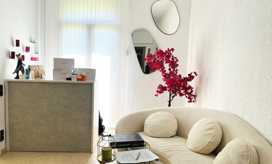 Image 4: Extensión de pestañas 2D o 3D, o extensión con retoque quincenal 