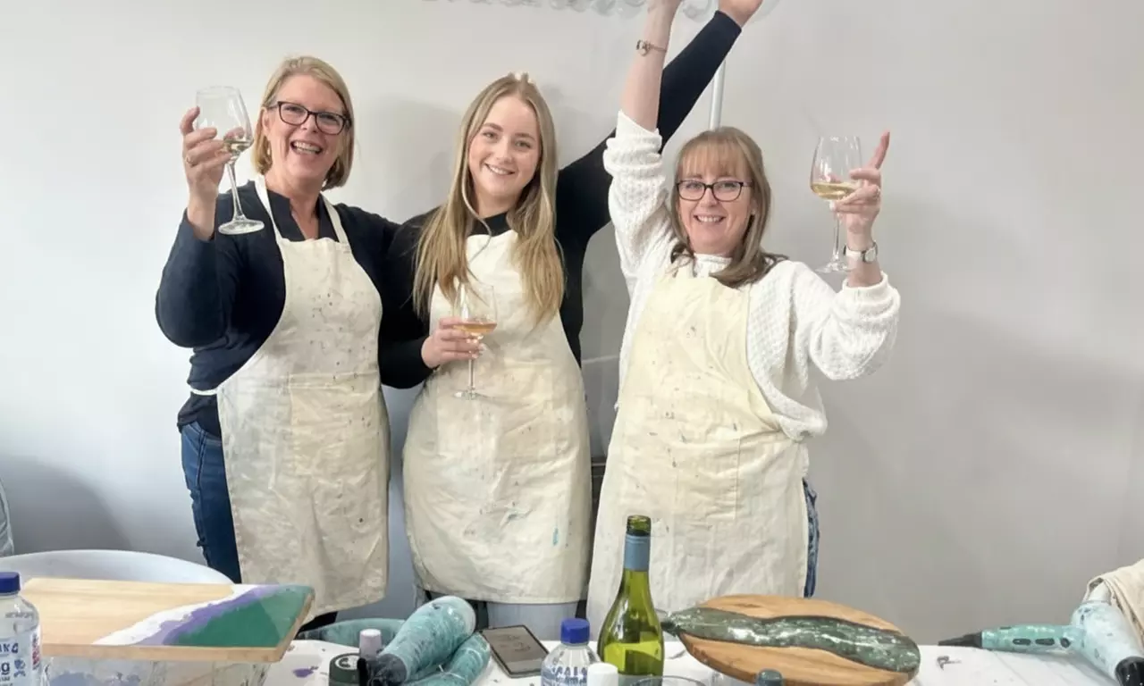 1.5 Hours of Resin Cheese board Workshop for Up to 14 People