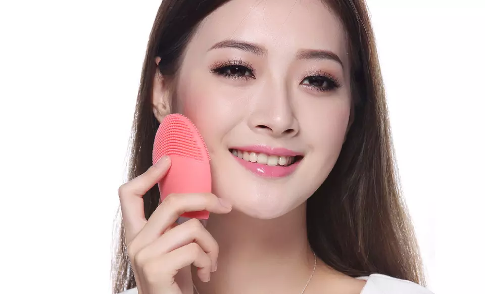 Magic Touch Anti-Aging Vibrating Facial Brush - Second Medium