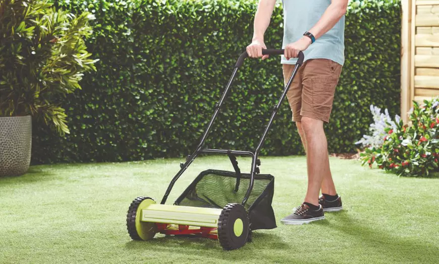 Image 5: Garden Gear Lawn Aerator or Manual Push Mower