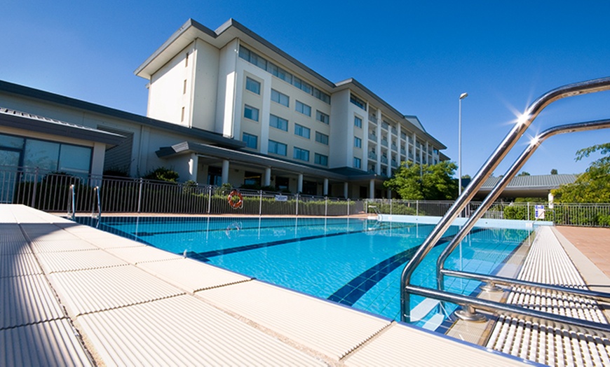 Image 4: Baulkham Hills: Balcony King Room