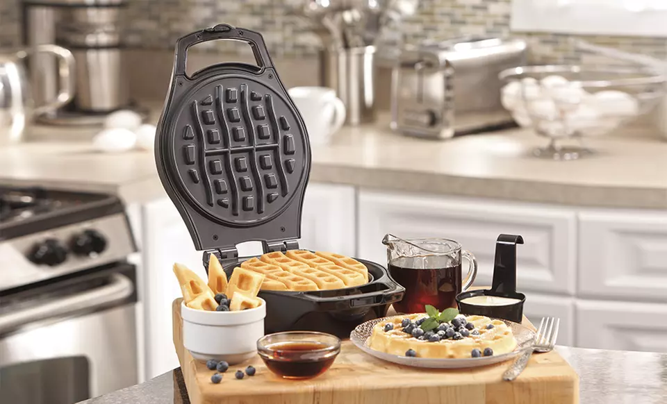 Hamilton Beach Mess-Free Belgian-Style Waffle Maker - Primary Image