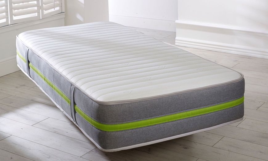 Image 5: The Sleep People Stonehaven Memory Foam Sprung Mattress 