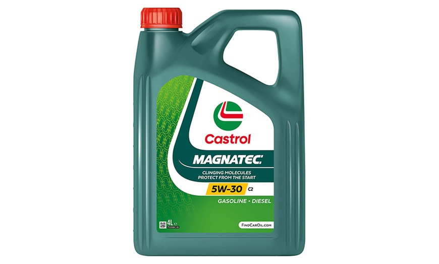 Image 19: Castrol Magnatec Car Engine Oil with Dual lock Technology