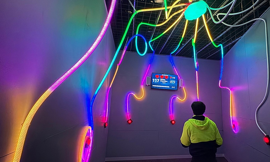 Image 9: Experience Virtual Reality Games with Dreamskape Immersive Pass